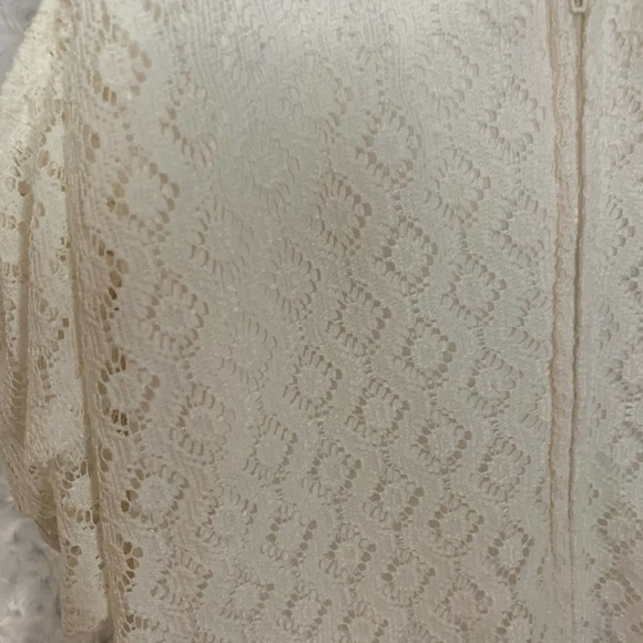 NWT SPEECHLESS Off White Cold Shoulder Lace Dress - Picture 8 of 8